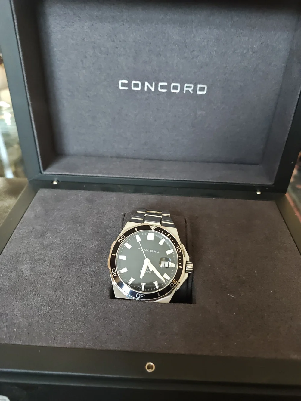Men's Black Dial Stainless Steel Dive Watch